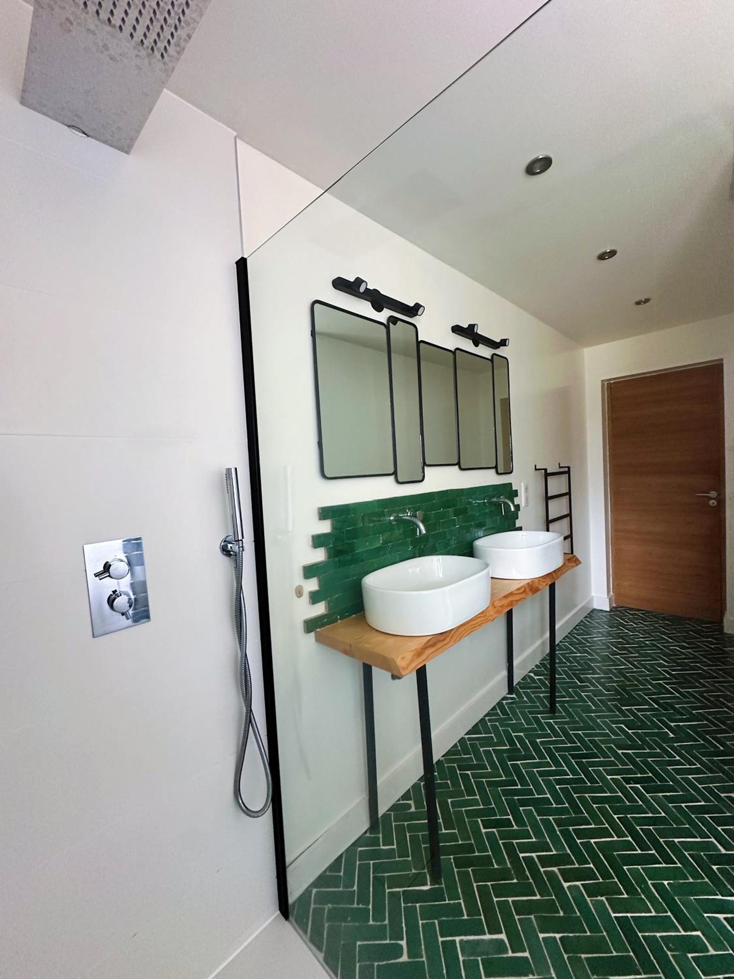 De Standing Avec Magnifique Vue Et Piscines Privees, Sagone Villa *