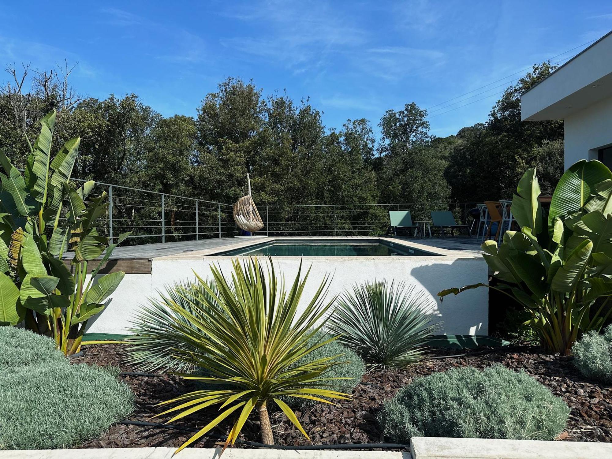 De Standing Avec Magnifique Vue Et Piscines Privees, Sagone Sagone (Corsica)