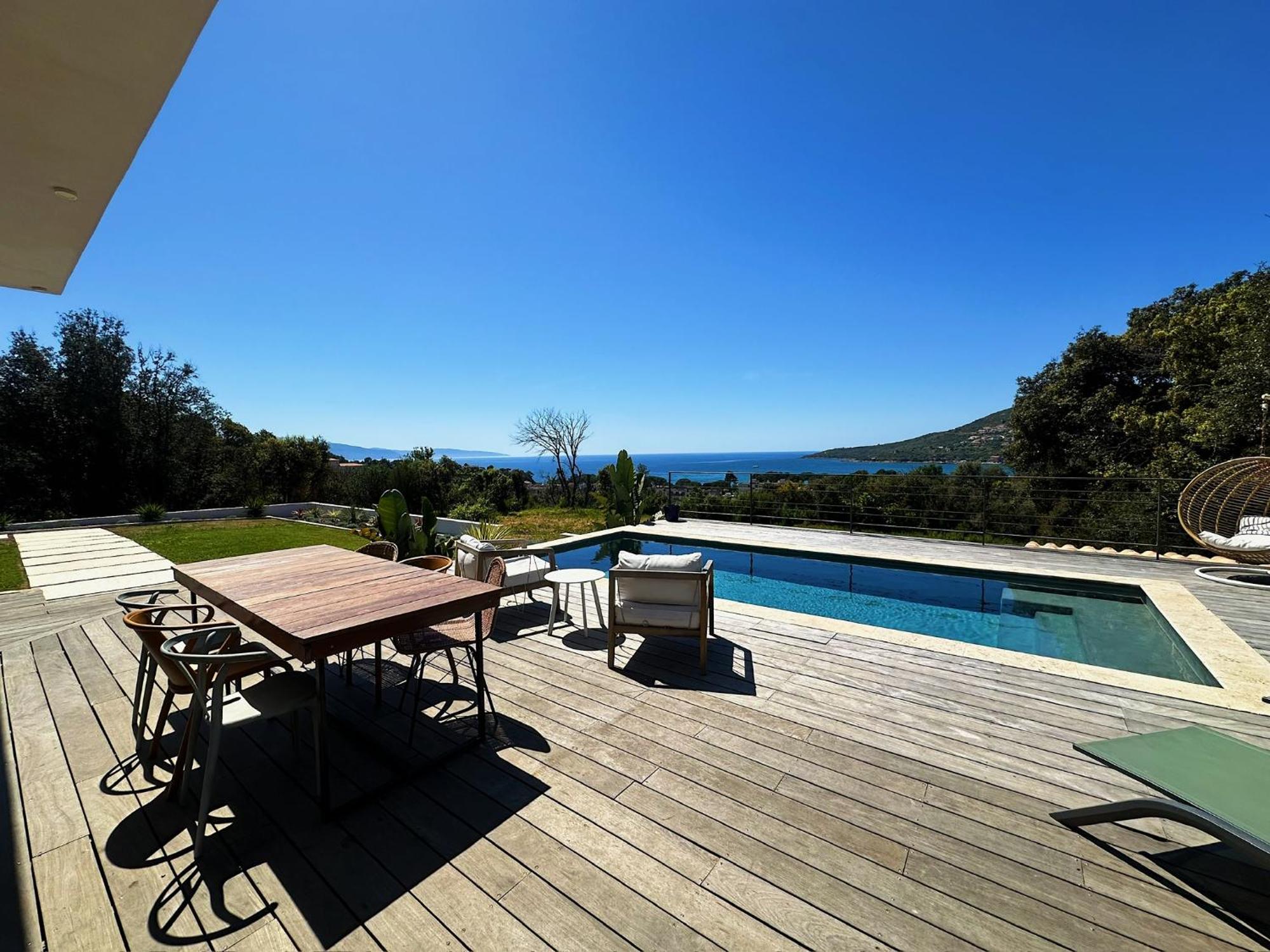 Villa De Standing Avec Magnifique Vue Et Piscines Privees, Sagone Sagone (Corsica)
